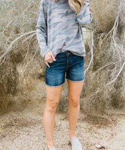 Best deal ๐ฏ Kut From The Kloth ๐ฉ women Gidget Frey Short in Blue ๐