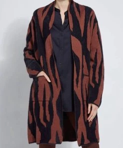 Wholesale ๐ Lysse ๐ฉ women Precious Sweater ๐งฅ Coat in Black/Brown ๐