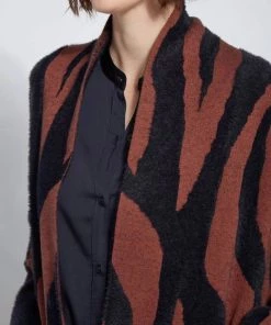 Wholesale 🛒 Lysse 👩 women Precious Sweater 🧥 Coat in Black/Brown 👍 8 Wholesale 🛒 Lysse 👩 women Precious Sweater 🧥 Coat in Black/Brown 👍 -White Mountain Shop 4c56f9162fe847baae1c4557631f2e38 1080x