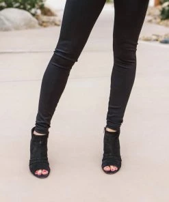 Best deal ๐งจ Lysse ๐ฉ women Center Seam Ponte Legging in Black ๐