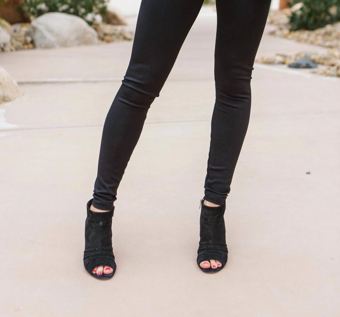 Best deal ๐งจ Lysse ๐ฉ women Center Seam Ponte Legging in Black ๐ 1 Best deal ๐งจ Lysse ๐ฉ women Center Seam Ponte Legging in Black ๐