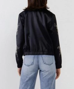 Brand new โจ ENDLESS ROSE ๐ฉ women Embellished Bomber Jacket ๐งจ 6 Brand new โจ ENDLESS ROSE ๐ฉ women Embellished Bomber Jacket ๐งจ -White Mountain Shop 9935c597669f41cb837c086ae379c81d e1e6af5c 2679 4e9f b277 e5b03cfe4651 1080x