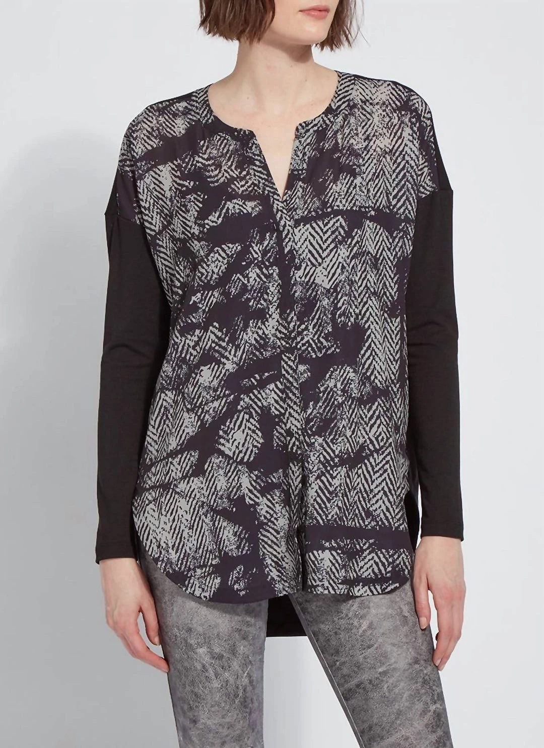 Flash Sale ๐ Lysse ๐ฉ women Millie Top In Broken Chevron ๐ฅ 2 Flash Sale ๐ Lysse ๐ฉ women Millie Top In Broken Chevron ๐ฅ - Image 2